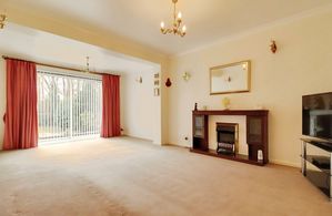 Photo 21- click for photo gallery